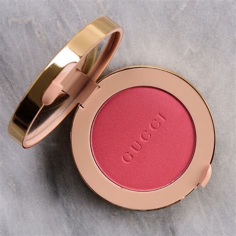 Gucci Intense Plum (09) Luminous Matte Blush Review